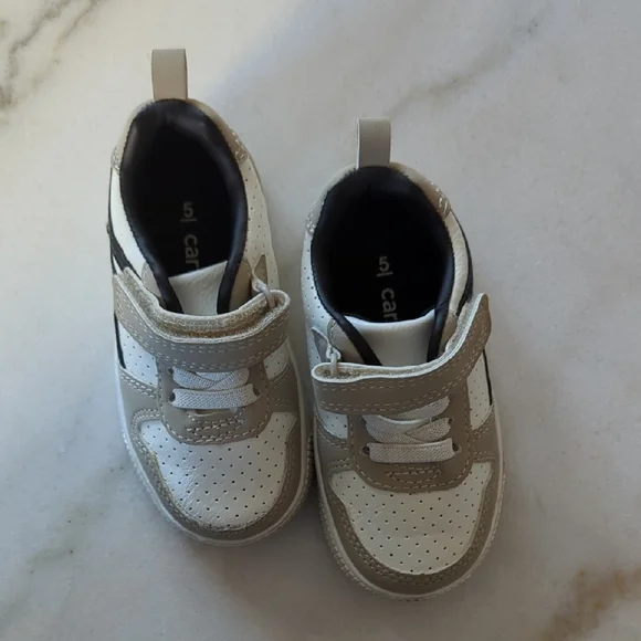 Carter's Tan and White Sneakers Size 5 (Baby) - Picture 3 of 7